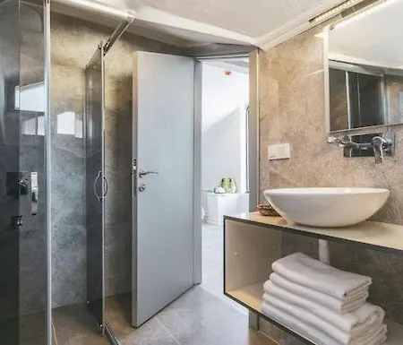 Hotell Monastery (adults Only) 3*